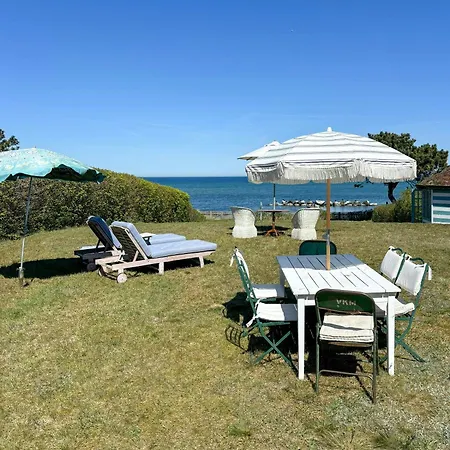 Historic New England House By Harbour Gilleleje